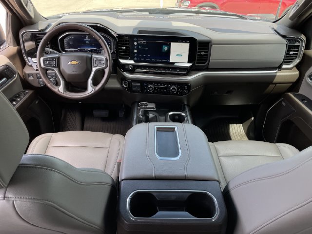Used 2022 Chevrolet Silverado 1500 LTZ AWD/4WD image 10