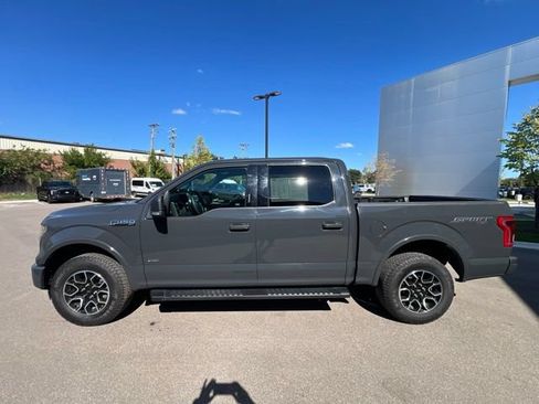 Used 2017 Ford F150 XLT w/ Equipment Group 302A Luxury AWD/4WD image 8