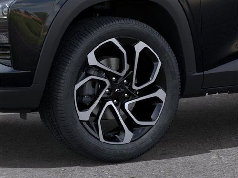 New 2025 Chevrolet Trax RS w/ Driver Confidence Package image 10