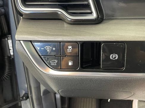 Certified 2025 Kia Sportage X-Line Prestige AWD/4WD image 16