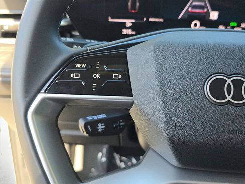 Certified 2025 Audi Q5 Premium w/ Convenience Package image 20