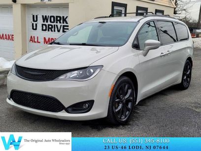 Used 2019 Chrysler Pacifica Touring-L w/ S Appearance Package