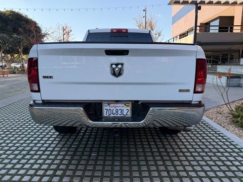 Used 2018 RAM 1500 Classic SLT image 5