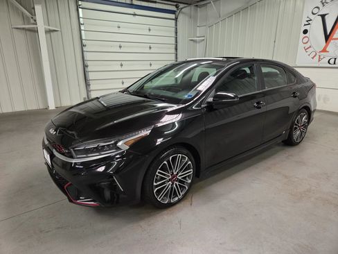 Used 2022 Kia Forte GT FWD image 2
