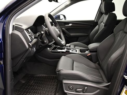 Certified 2025 Audi Q5 2.0T Premium Plus w/ Premium Plus Package image 38