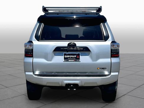 Used 2021 Toyota 4Runner Venture w/ Moonroof Package AWD/4WD image 4