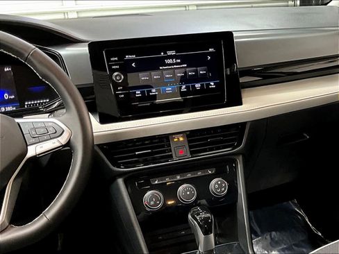 Used 2025 Volkswagen Taos S image 9