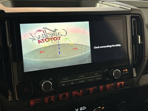 Used 2026 Nissan Frontier PRO-4X AWD/4WD image 18