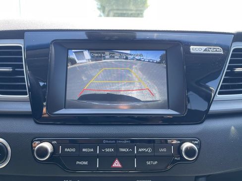 Used 2018 Kia Niro LX FWD image 14