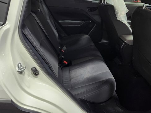 Used 2024 Subaru Crosstrek 2.0i image 17