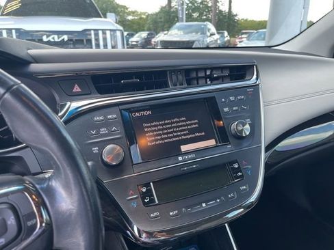 Used 2013 Toyota Avalon Limited FWD image 6