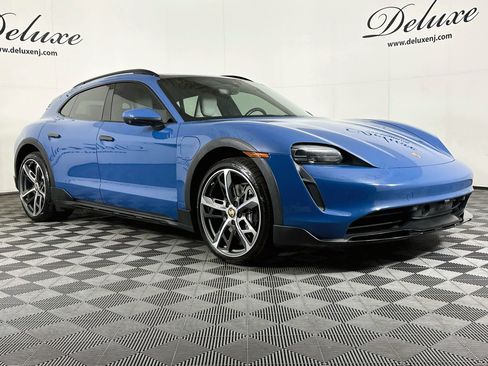 Used 2022 Porsche Taycan 4 Cross Turismo w/ Premium Package AWD/4WD image 1