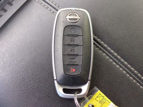 Certified 2023 Nissan Pathfinder SV w/ SV Premium Package image 34