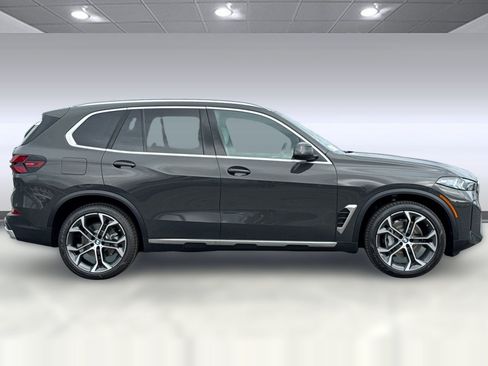 Used 2026 BMW X5 xDrive40i AWD/4WD image 7