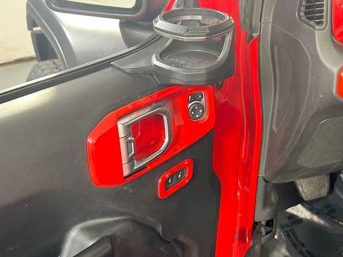 Used 2019 Jeep Wrangler Unlimited Sport S image 17