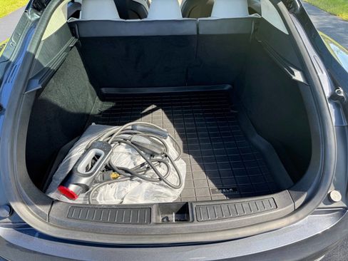 Used 2015 Tesla Model S 85D image 29