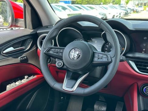 Used 2020 Alfa Romeo Stelvio RWD image 15