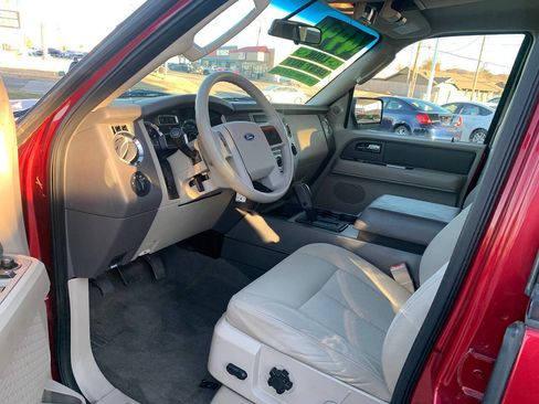 Used 2007 Ford Expedition EL XLT image 14