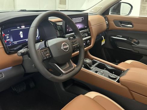New 2026 Nissan Pathfinder Platinum w/ Cargo Package AWD/4WD image 16