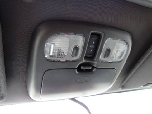 Used 2009 Ford Escape Limited AWD/4WD image 25