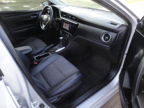 Used 2019 Toyota Corolla SE image 10