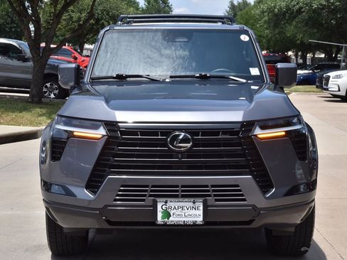 Used 2024 Lexus GX 550 w/ Accessory Package (Z1) AWD/4WD image 3