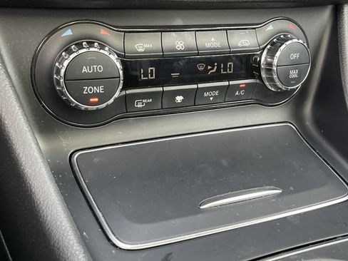 Used 2018 Mercedes-Benz CLA 250 image 19