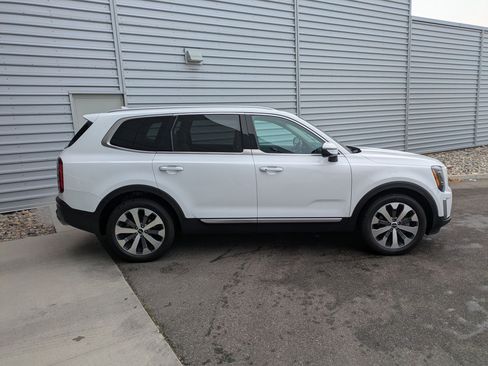 Used 2022 Kia Telluride S image 6