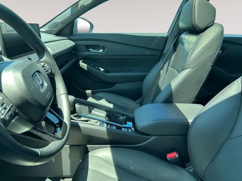 Used 2025 Honda Accord Sport image 14