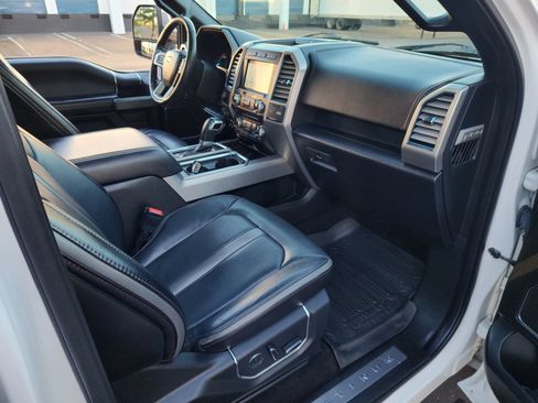 Used 2018 Ford F150 Platinum w/ Equipment Group 701A Luxury AWD/4WD image 20