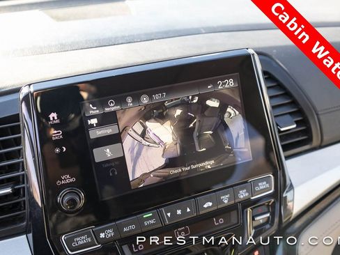 Used 2024 Honda Odyssey Touring image 11