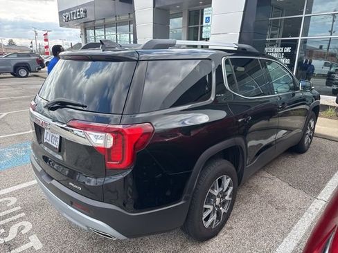 Used 2023 GMC Acadia SLT w/ LPO, Floor Liner Package image 11