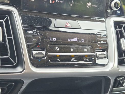 Used 2021 Kia Sorento EX w/ Panoramic Sunroof Package AWD/4WD image 18