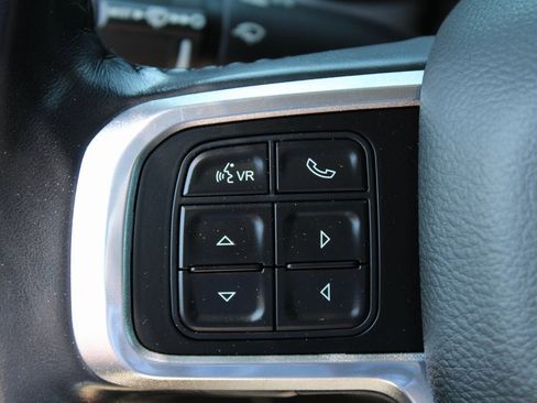 Used 2020 RAM 2500 Laramie image 29