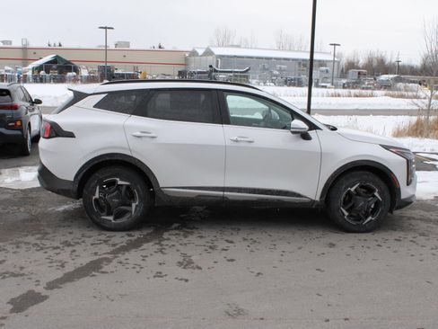 New 2026 Kia Sportage EX image 4