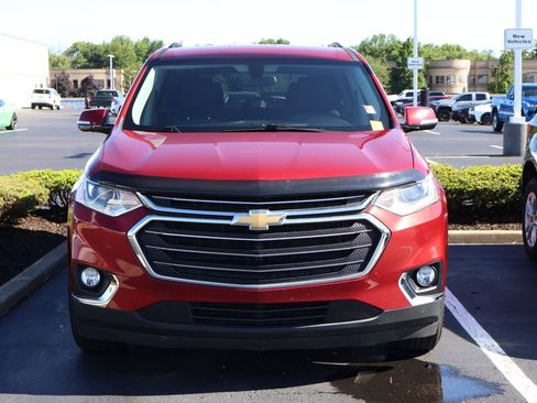 Used 2018 Chevrolet Traverse LT FWD image 2