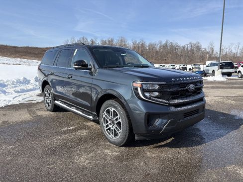 New 2026 Ford Expedition Active AWD/4WD image 7
