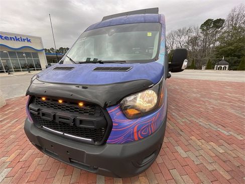 Used 2023 Ford Transit 250 Medium Roof AWD w/ Load Area Protection Package image 3