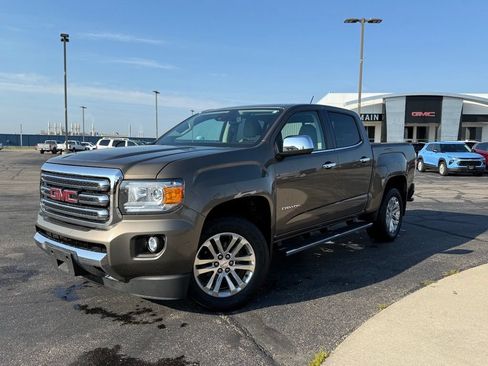 Used 2015 GMC Canyon SLT w/ Driver Alert Package RWD image 4