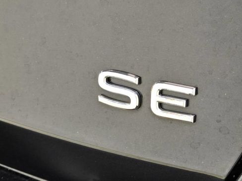 Certified 2023 Volkswagen Jetta SE w/ Panoramic Sunroof Package FWD image 6