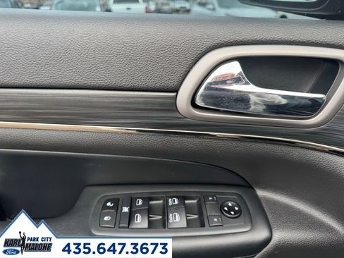Used 2020 Jeep Grand Cherokee Limited X image 9