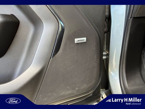 Used 2025 GMC Yukon XL AT4 image 27