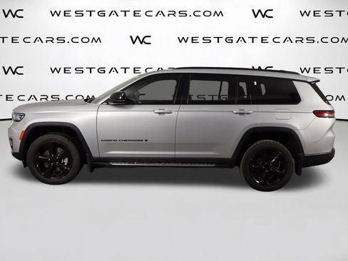 Used 2023 Jeep Grand Cherokee L Laredo AWD/4WD image 5