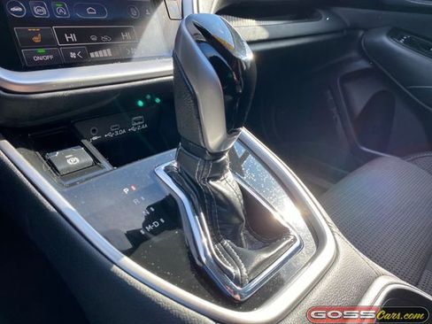 Used 2025 Subaru Outback Premium image 12