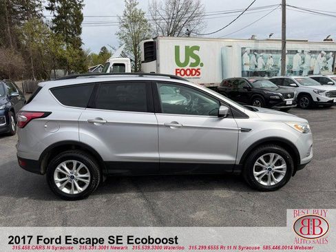 Used 2017 Ford Escape SE w/ Equipment Group 201A AWD/4WD image 8