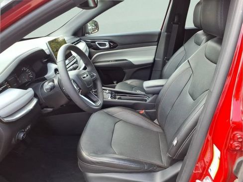 Used 2023 Jeep Compass Limited AWD/4WD image 14
