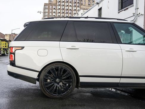 Used 2020 Land Rover Range Rover Long Wheelbase HSE image 10