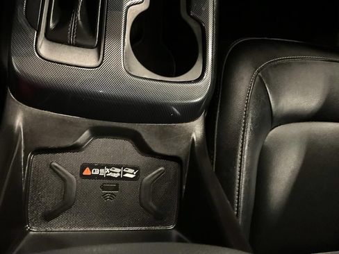 Used 2022 Chevrolet Colorado Z71 AWD/4WD image 22
