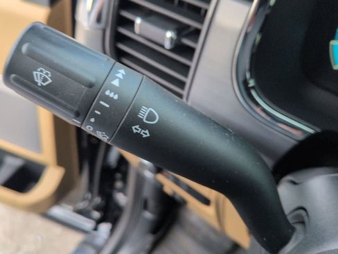 Used 2021 Ford F150 Lariat image 25