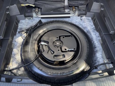 Used 2023 Nissan Rogue SV AWD/4WD image 12